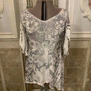 California Bloom. Size Large. Asymmetrical Tunic. Embellished. Stretch. B36.